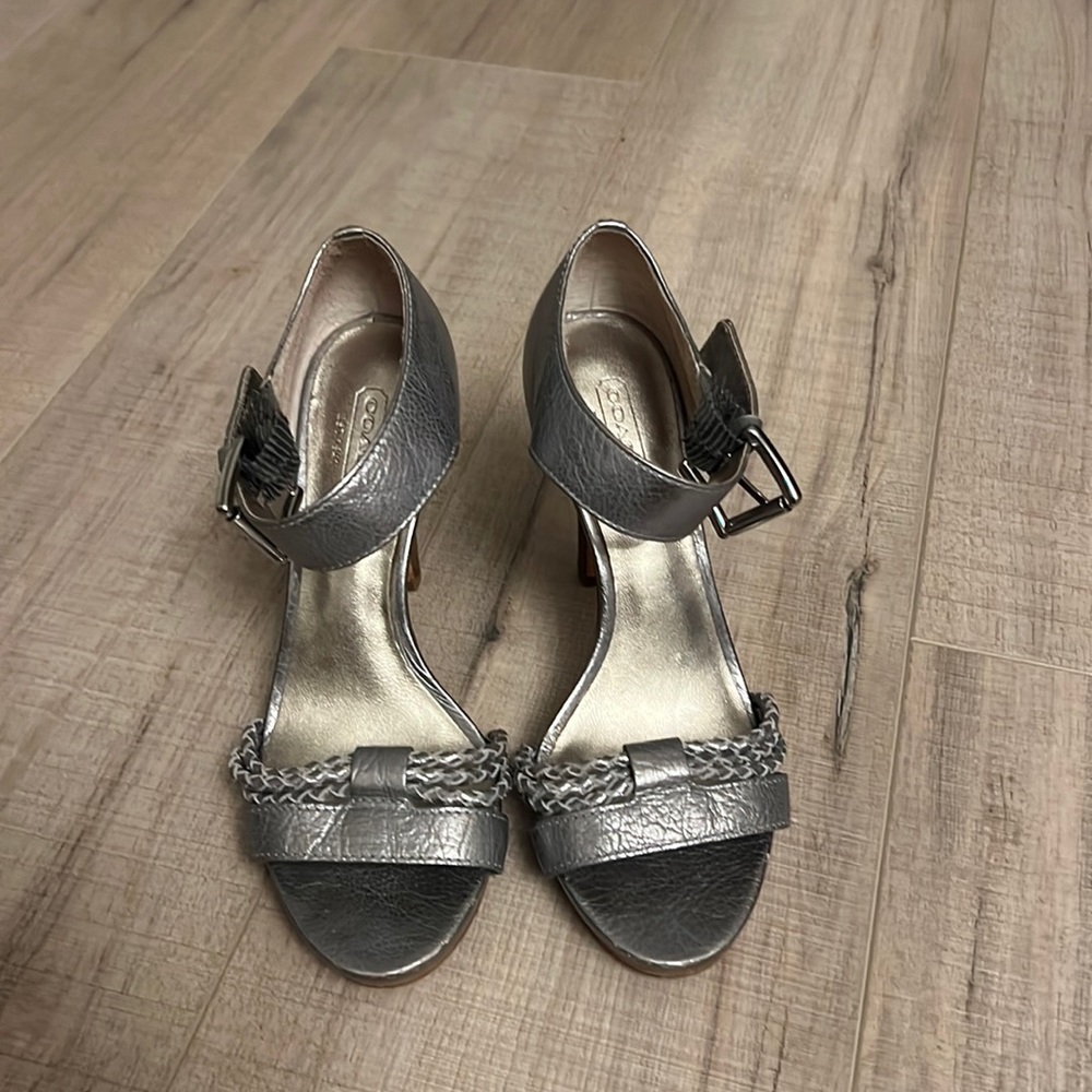 Coach Bryanna Silver Leather size 6 heels